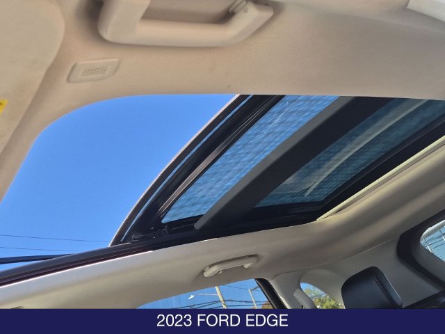 Certified 2023 Ford Edge SEL w/ Convenience Package AWD/4WD image 15