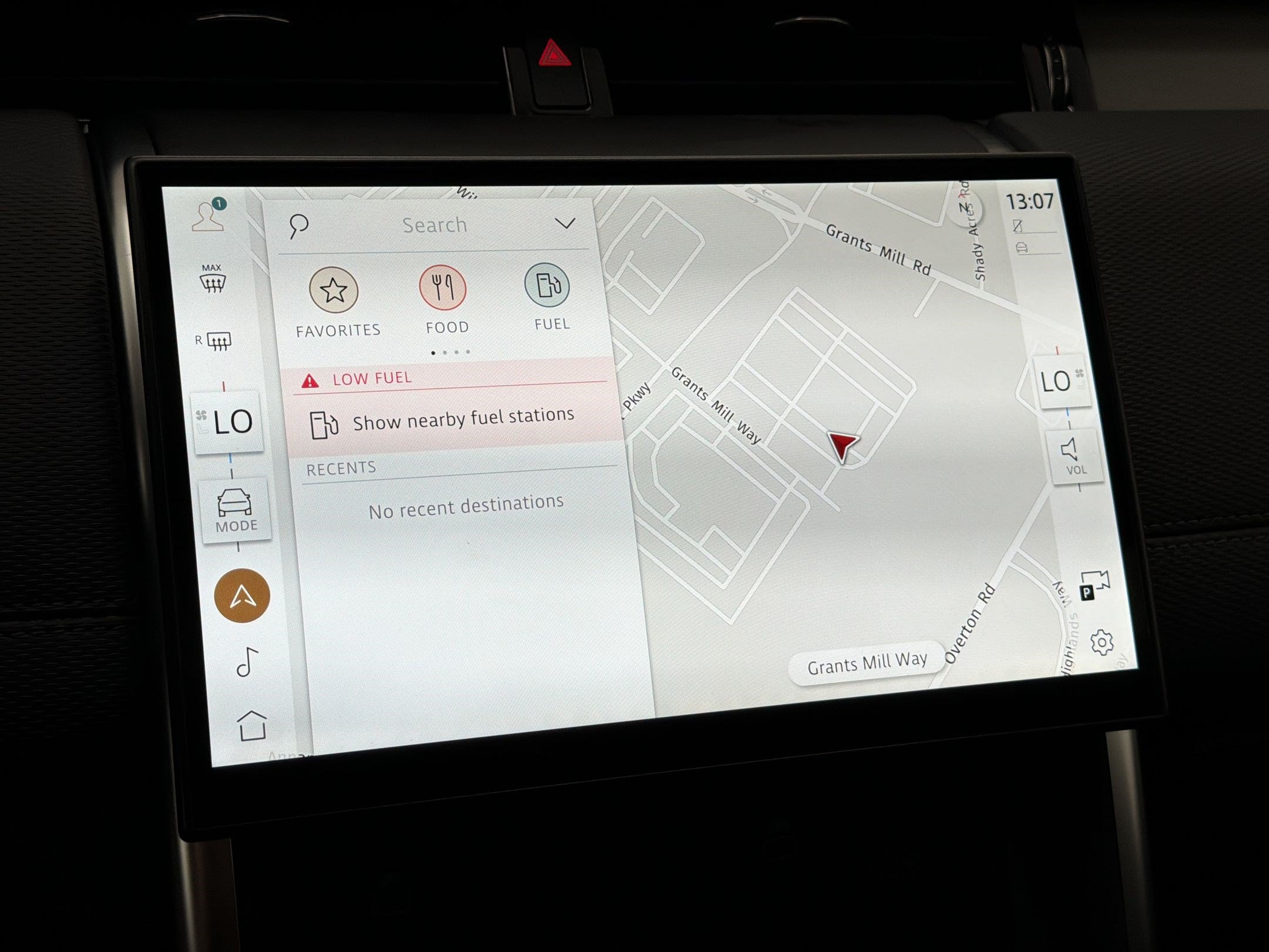 New 2026 Land Rover Discovery Sport Landmark AWD/4WD image 19