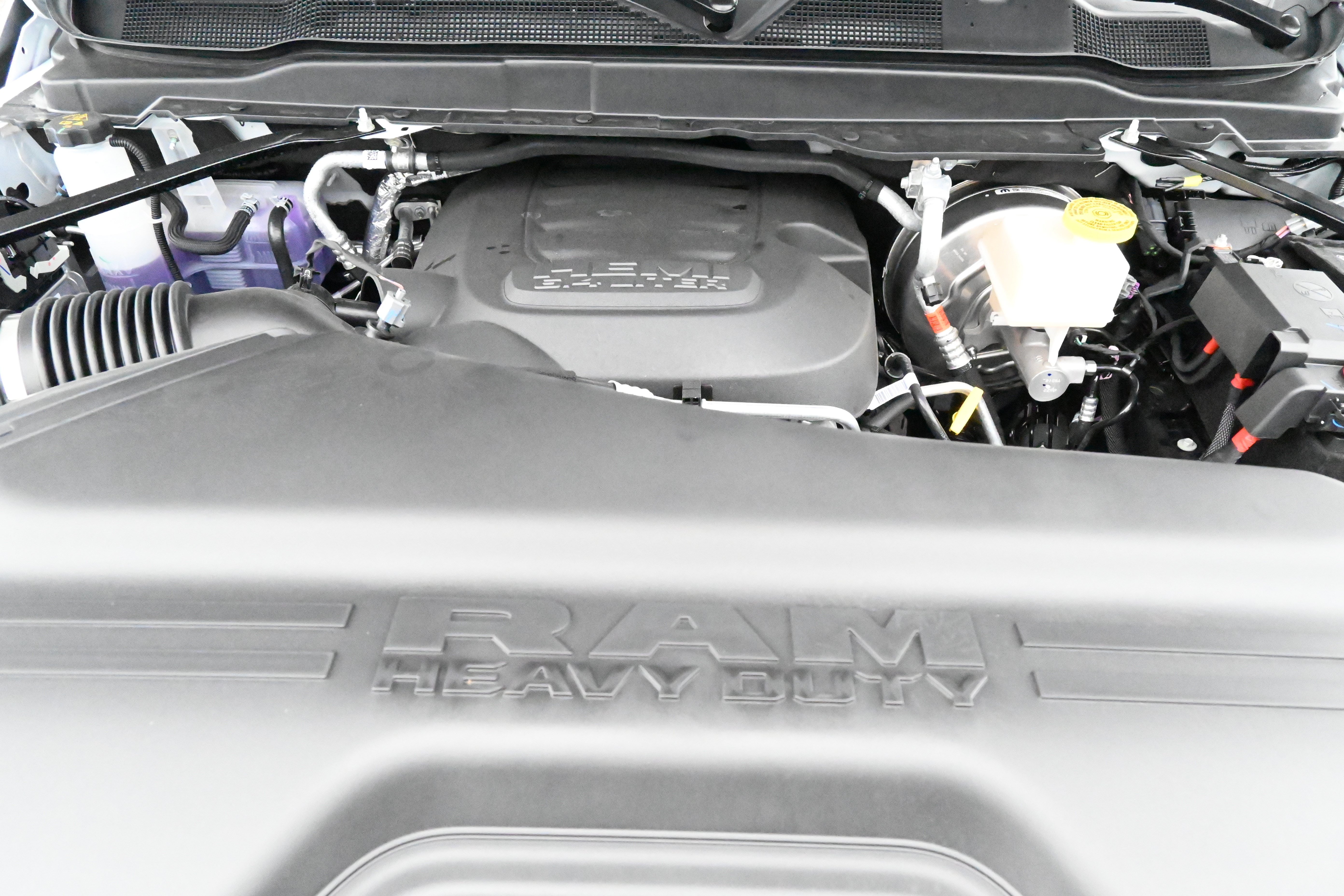 New 2026 RAM 2500 Tradesman AWD/4WD image 34