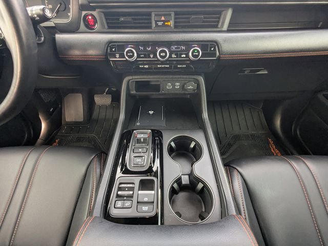 Used 2025 Honda Pilot TrailSport image 25