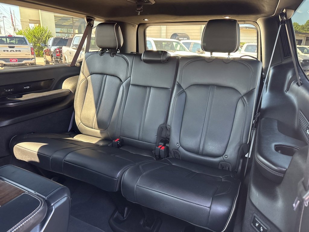 Used 2023 Jeep Grand Wagoneer L Series II image 25