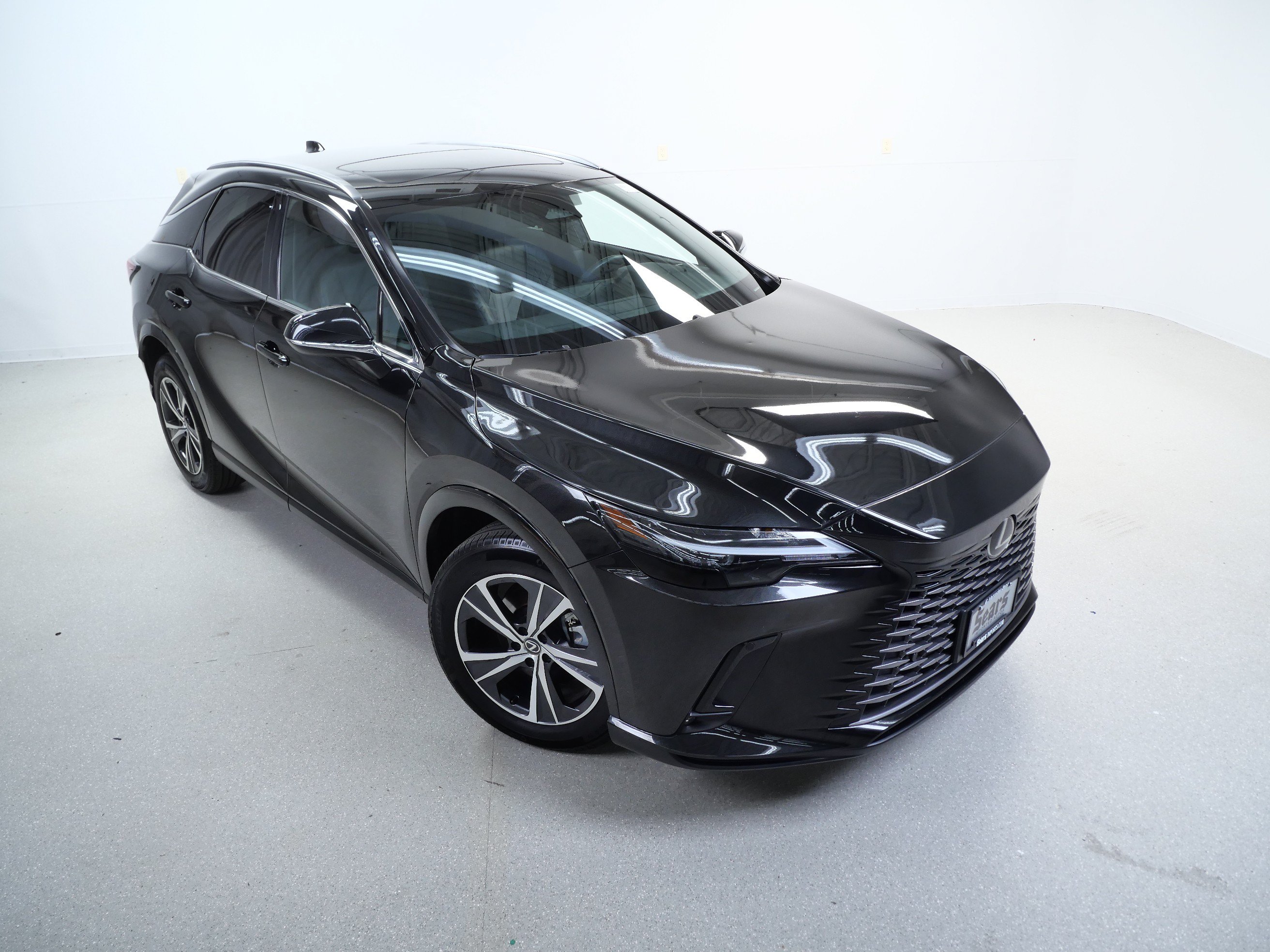 Used 2023 Lexus RX 350 Premium w/ Accessory Package (Z1) AWD/4WD image 4