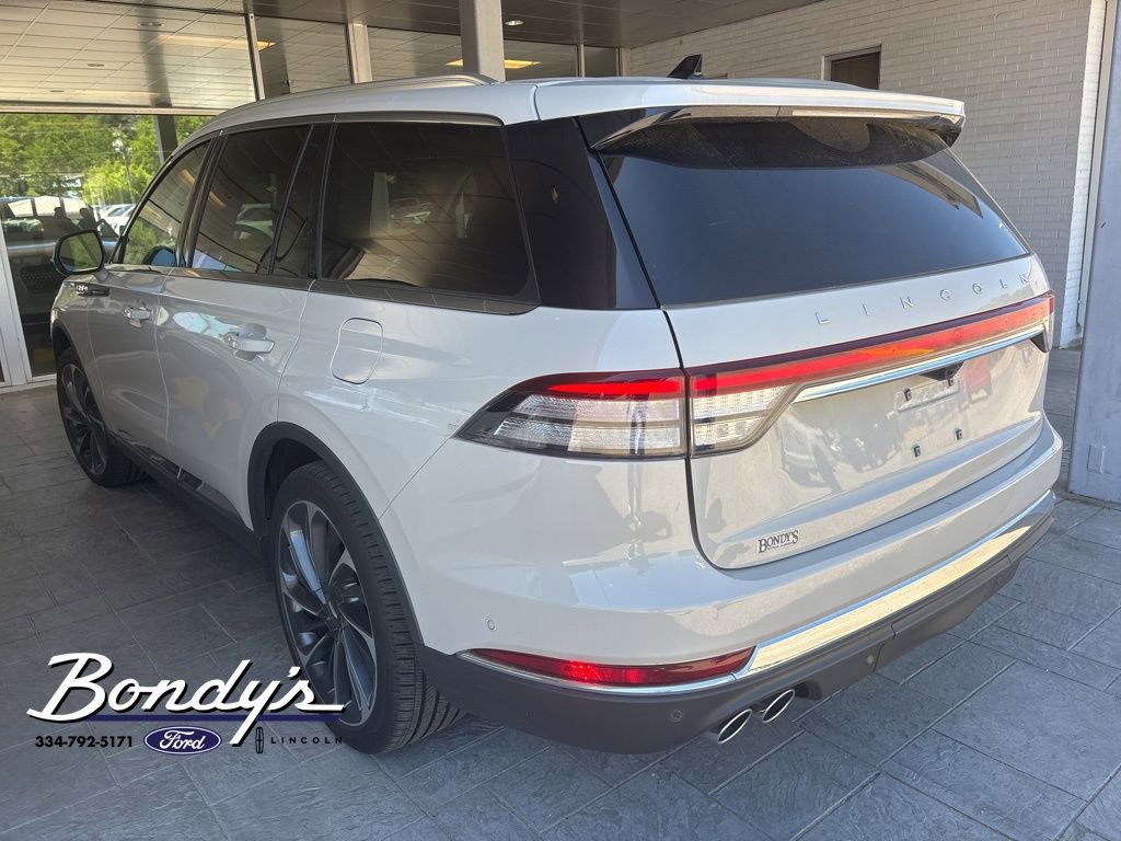 Used 2023 Lincoln Aviator Reserve w/ Equipment Group 201A image 4