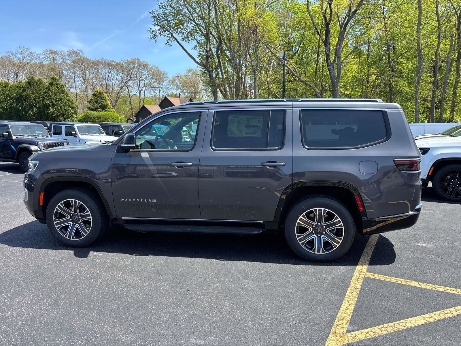 New 2025 Jeep Wagoneer 4WD w/ Convenience Group I image 2