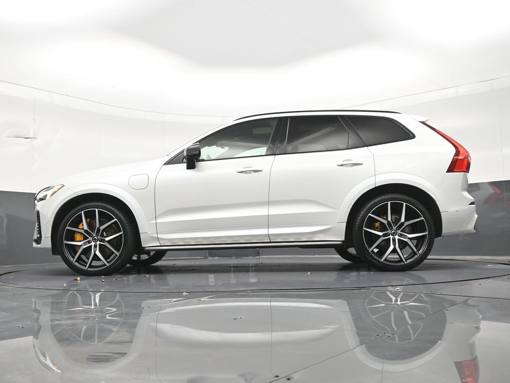 Certified 2022 Volvo XC60 T8 Polestar w/ Protection Package Premier AWD/4WD image 24