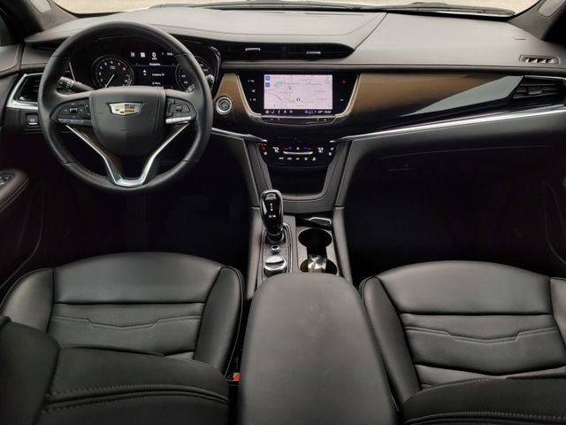Used 2022 Cadillac XT6 Premium Luxury w/ Platinum Package AWD/4WD image 14