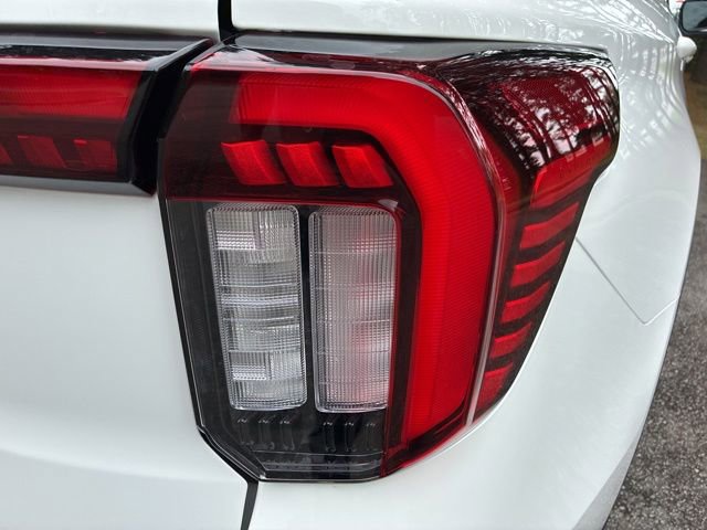 Used 2026 Ford Explorer Active w/ Active Comfort Package RWD image 14