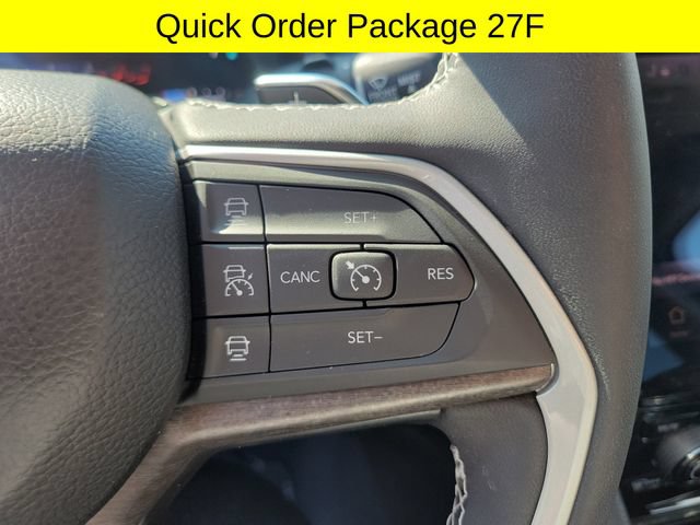 Used 2023 Jeep Grand Cherokee 4WD 4xe image 11