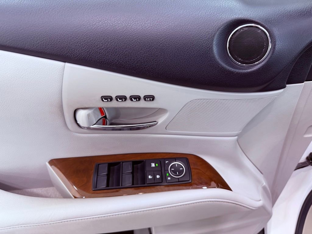 Used 2010 Lexus RX 350 2WD image 18