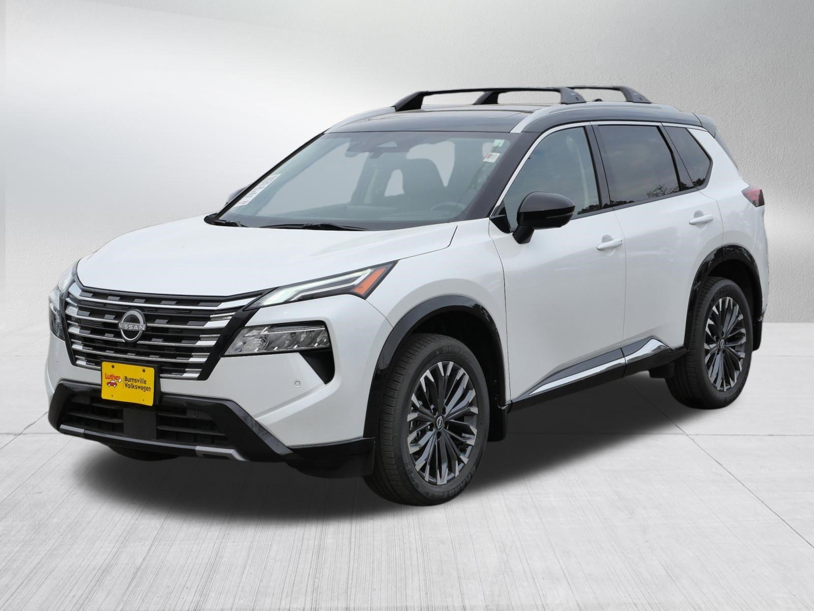 Used 2024 Nissan Rogue Platinum w/ Platinum Premium Package AWD/4WD image 3