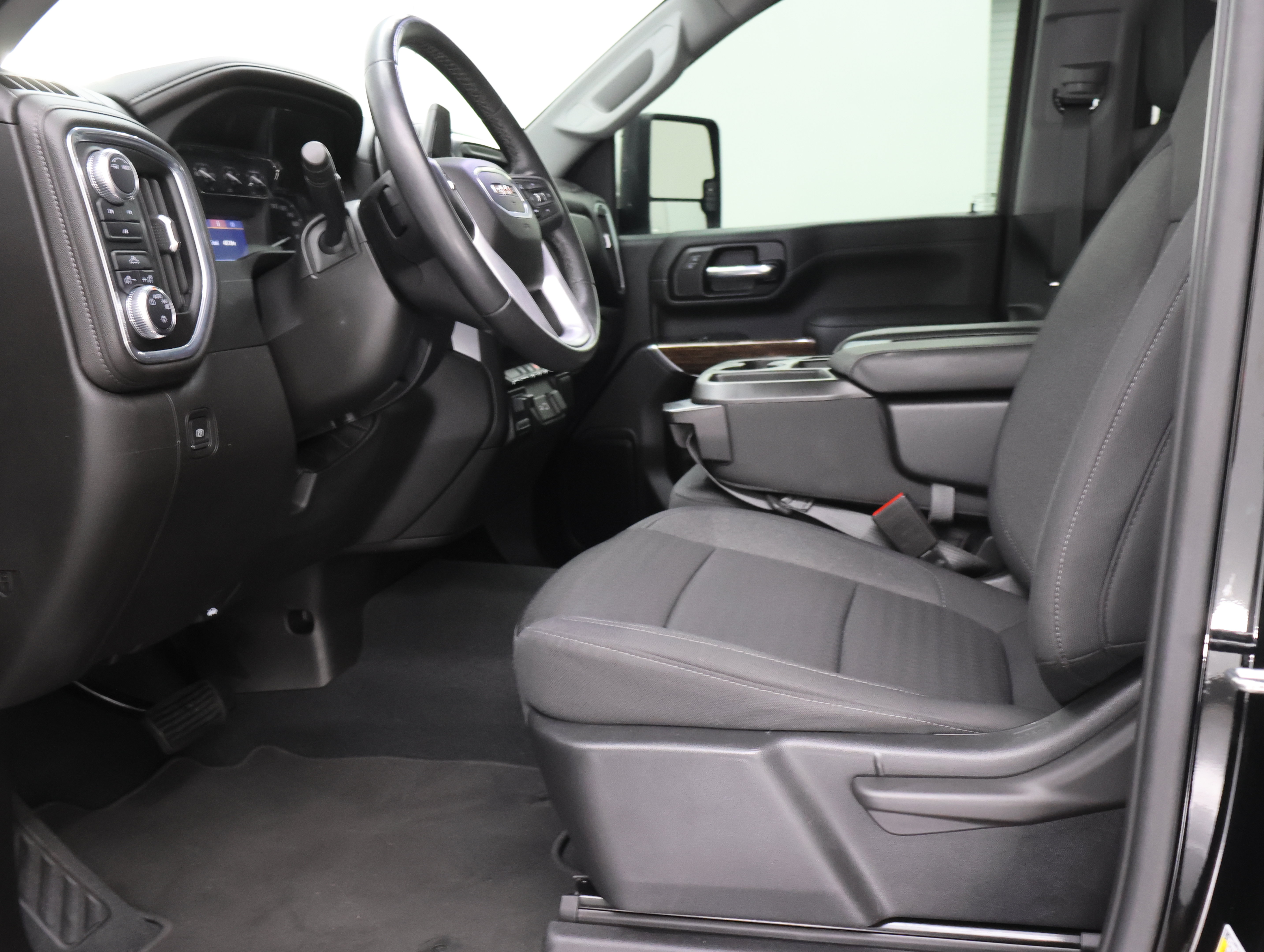 Used 2023 GMC Sierra 2500 SLE AWD/4WD image 8