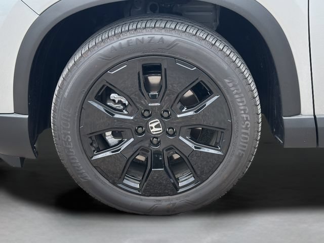 Certified 2026 Honda Pilot Black Edition image 5