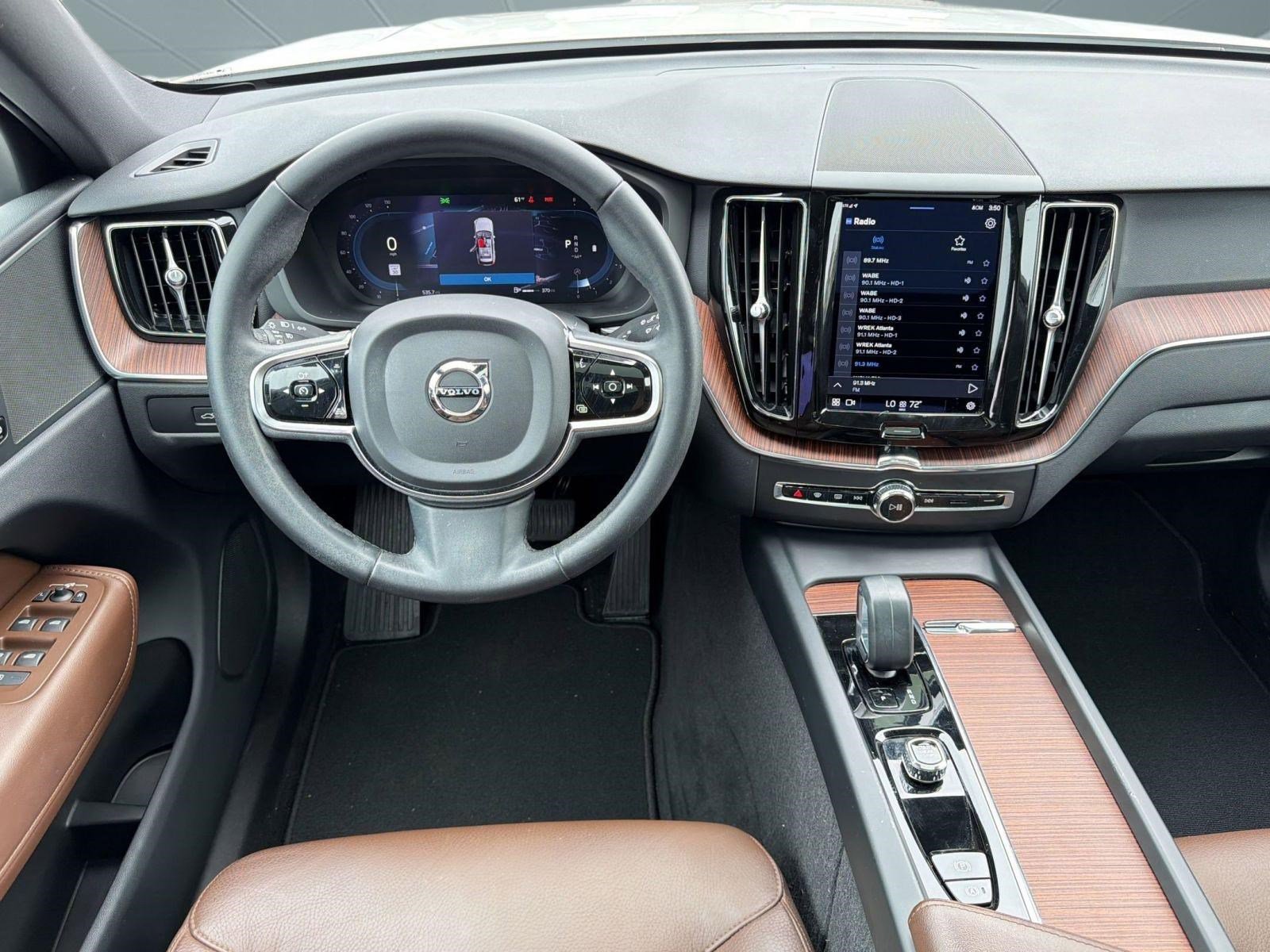 Certified 2023 Volvo XC60 B5 Plus w/ Protection Package Premier FWD image 27
