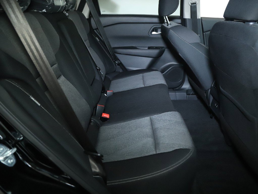 Certified 2026 Nissan Rogue SV w/ Cold Weather Package image 32