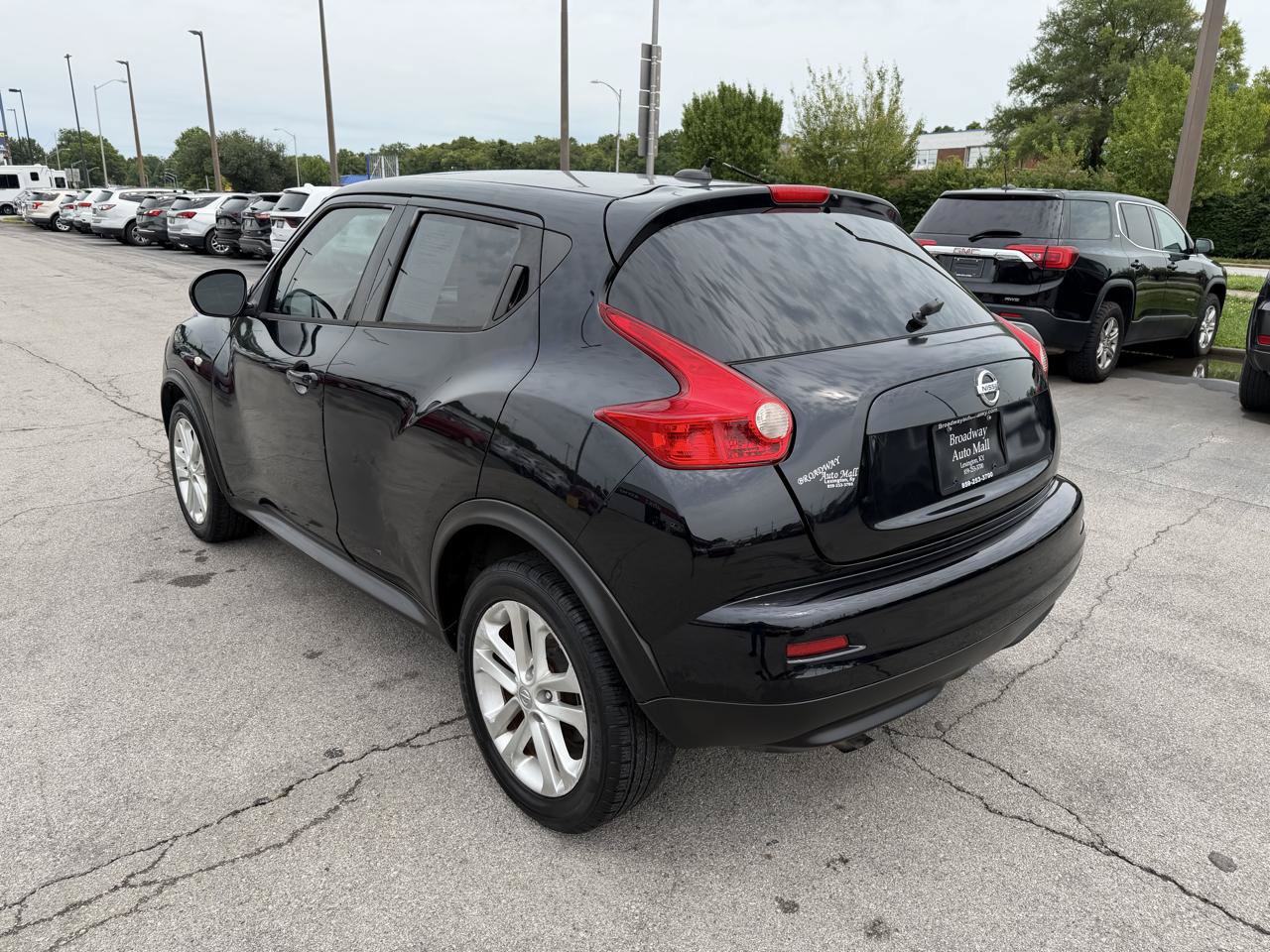 Used 2014 Nissan Juke SV w/ Navigation Package FWD image 5