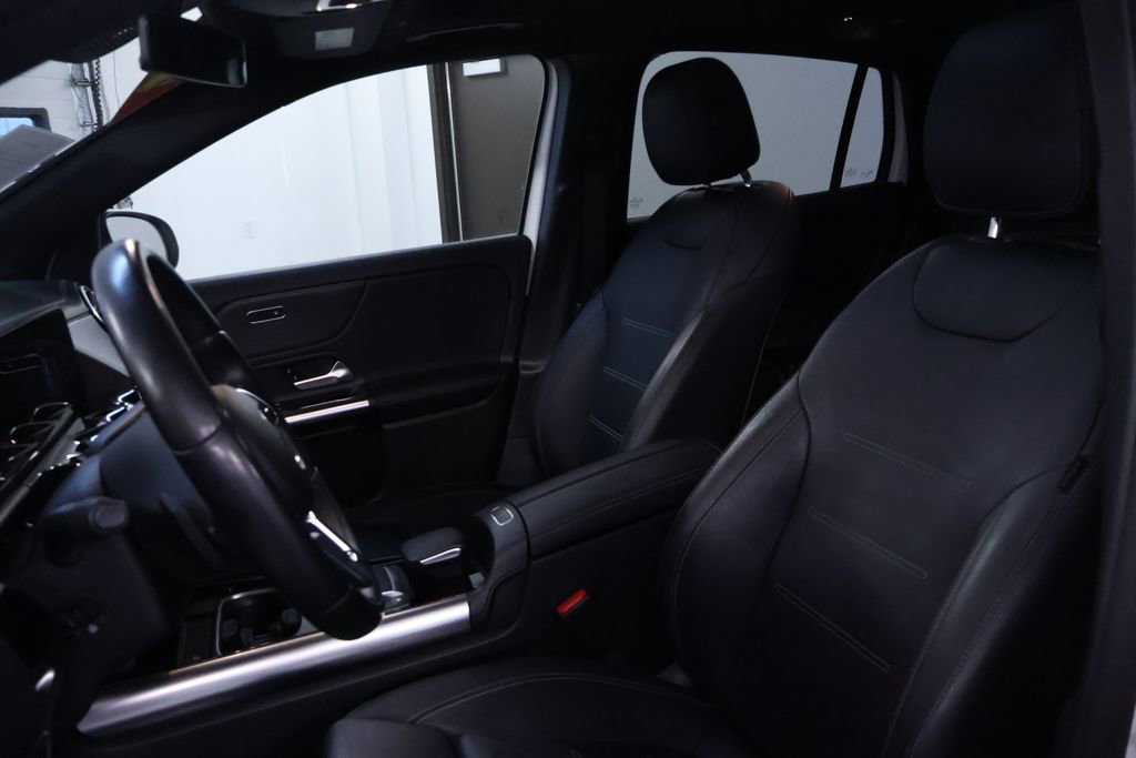 Used 2022 Mercedes-Benz GLA 250 4MATIC w/ AMG Line image 15