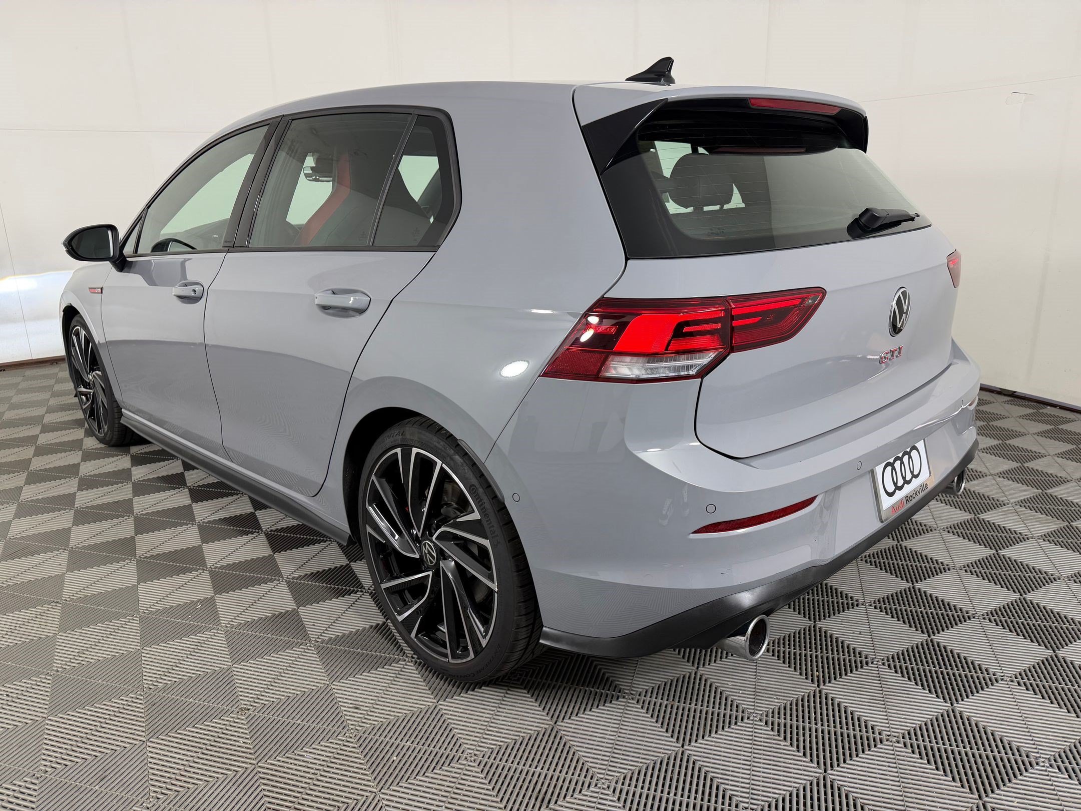 Used 2024 Volkswagen GTI Autobahn FWD image 3