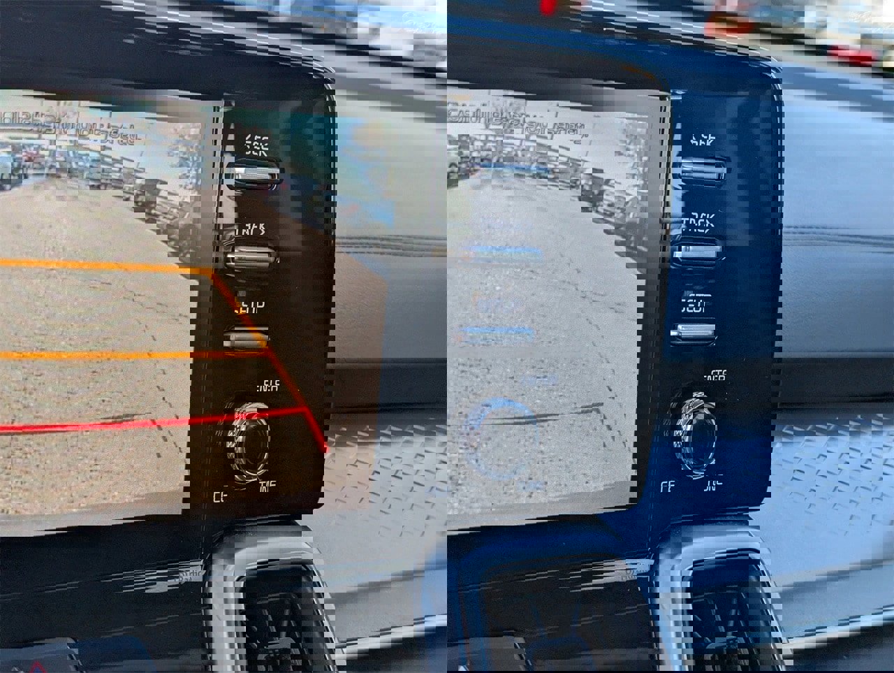 Used 2023 Kia Sorento LX image 14