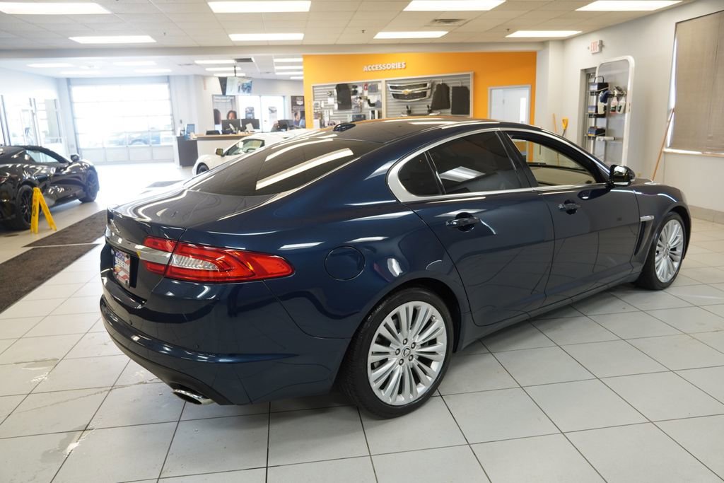 Used 2012 Jaguar XF Portfolio image 15