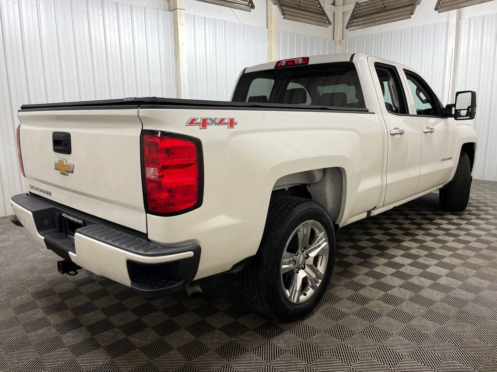 Used 2017 Chevrolet Silverado 1500 Custom w/ Custom Convenience Package AWD/4WD image 39