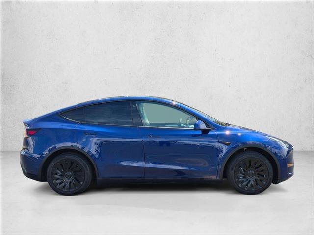 Used 2023 Tesla Model Y Long Range AWD/4WD video 4