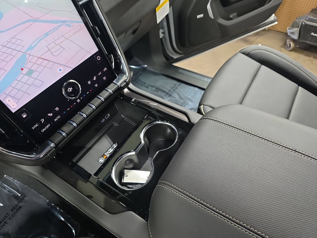 New 2026 GMC Yukon XL Elevation w/ Elevation Premium Package AWD/4WD image 28