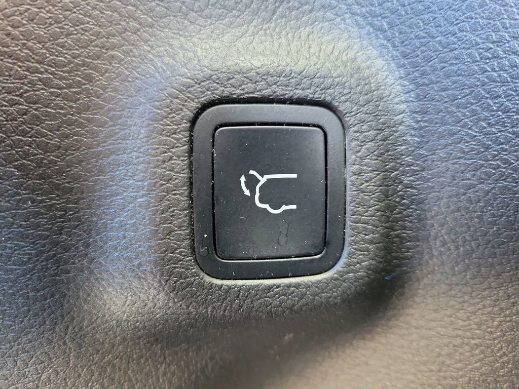 Used 2022 Jeep Compass Limited w/ Elite Group AWD/4WD image 10