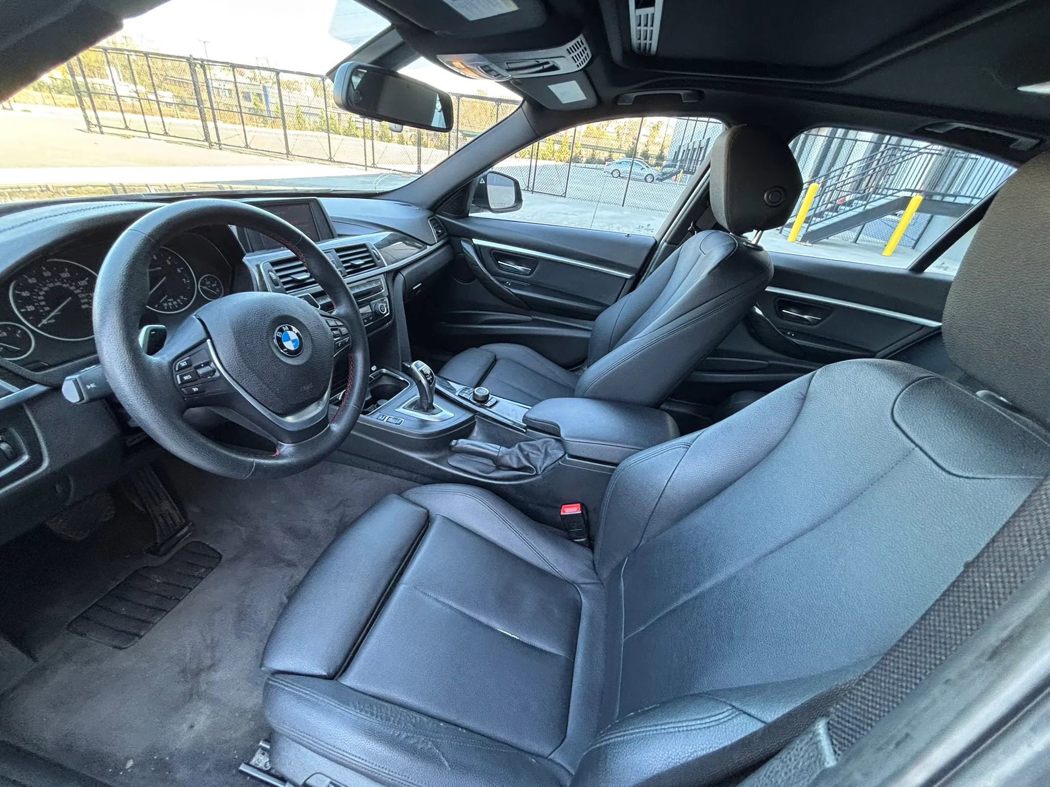 Used 2018 BMW 330i xDrive Sedan w/ Convenience Package image 16