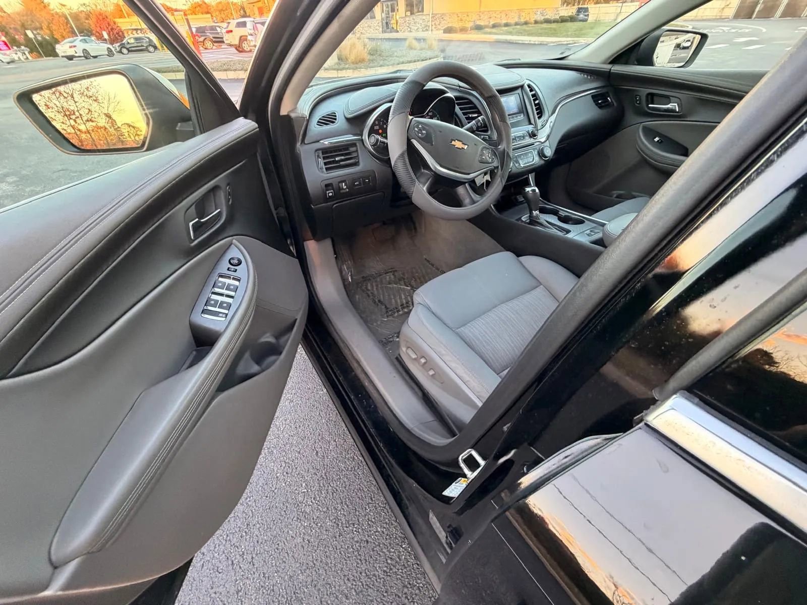 Used 2014 Chevrolet Impala LS w/ LS Convenience Package image 9