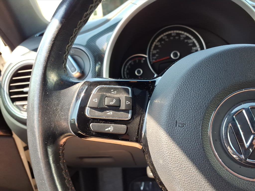 Used 2014 Volkswagen Beetle R-Line FWD image 19