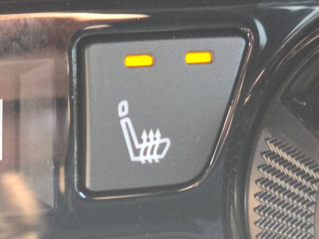 New 2026 Nissan Kicks SV w/ Cold Weather Package AWD/4WD image 6
