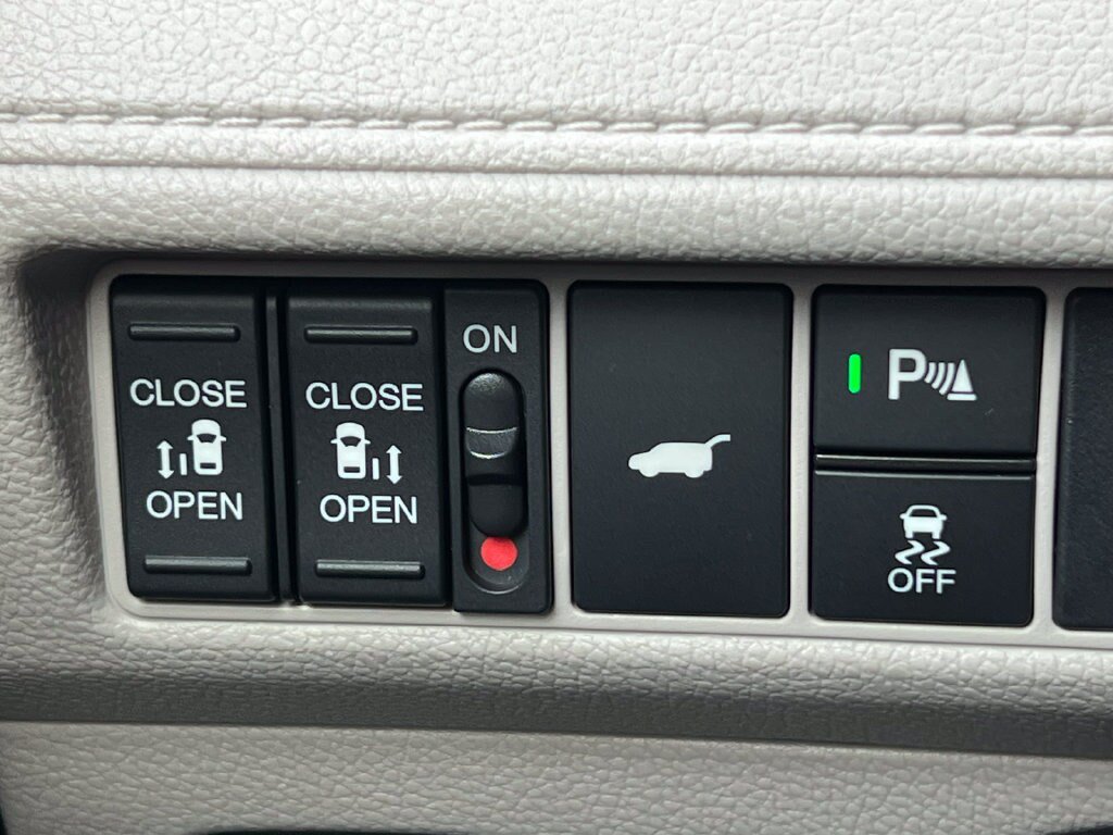 New 2027 Honda Odyssey Touring image 18