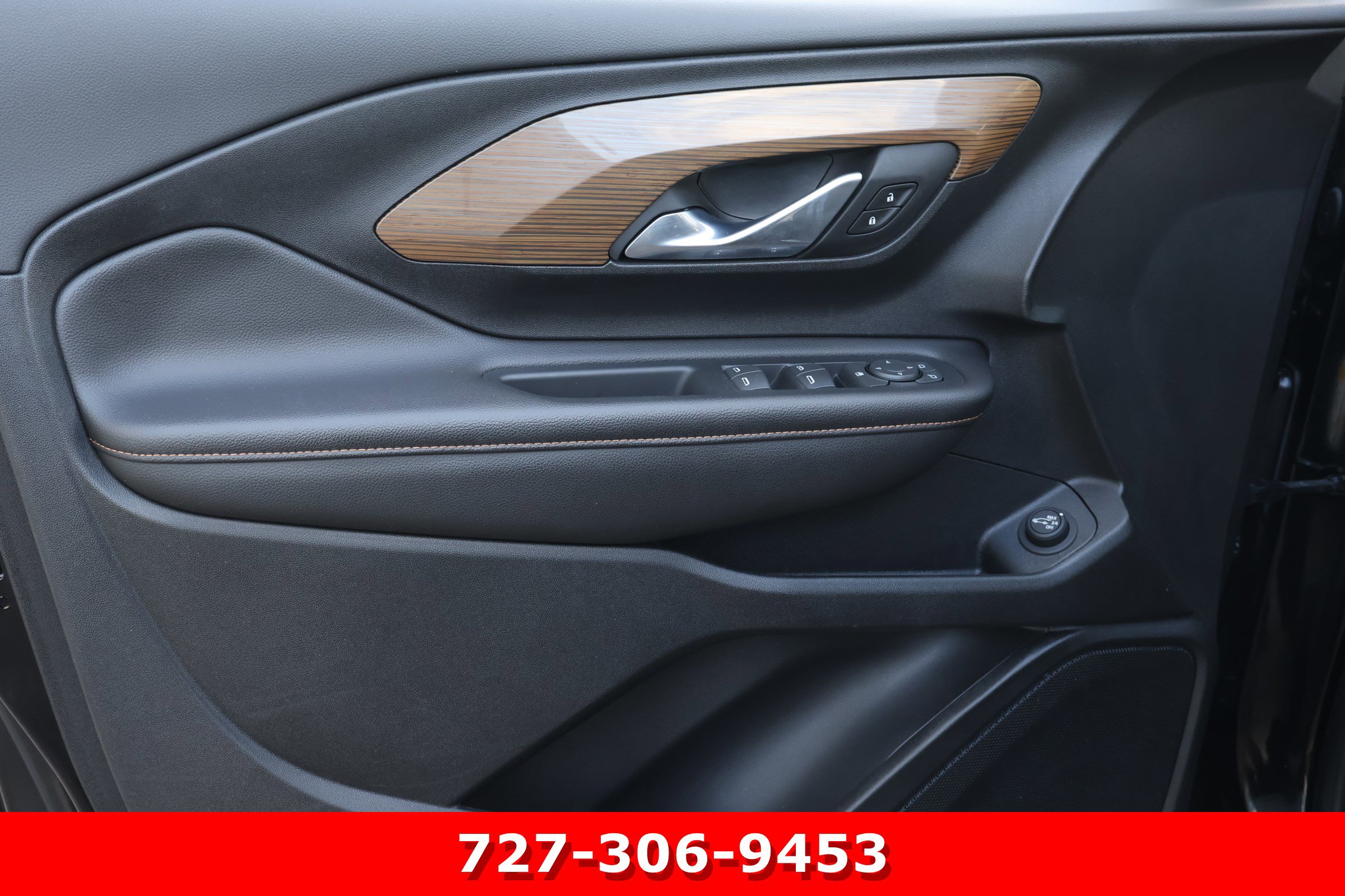 Used 2020 GMC Terrain SLE w/ Driver Convenience Package image 15