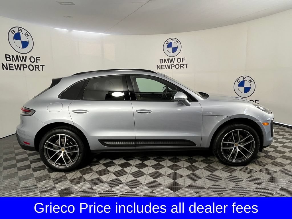 Used 2024 Porsche Macan AWD/4WD image 11