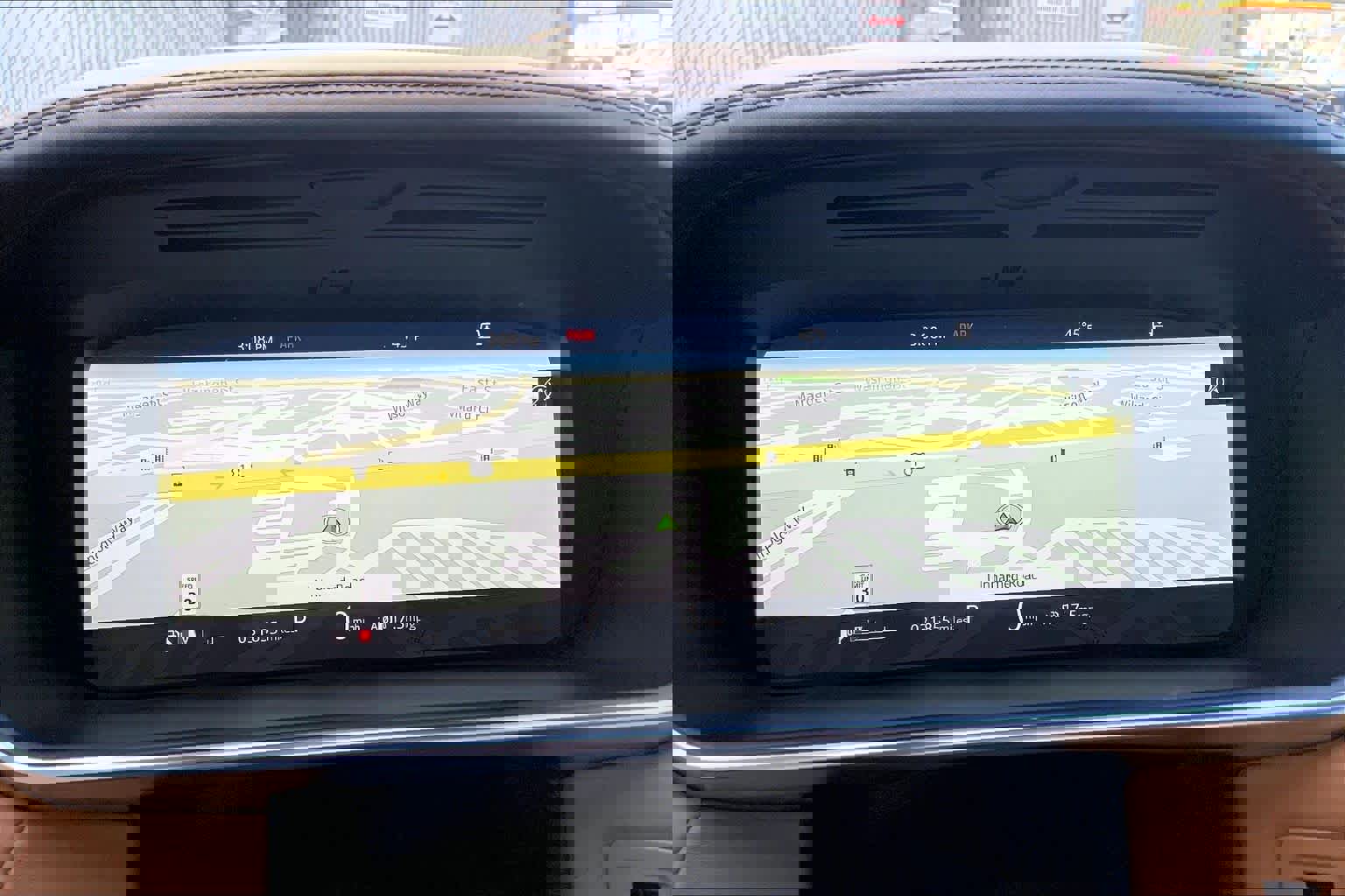 Used 2018 Land Rover Range Rover Sport HSE Dynamic image 25