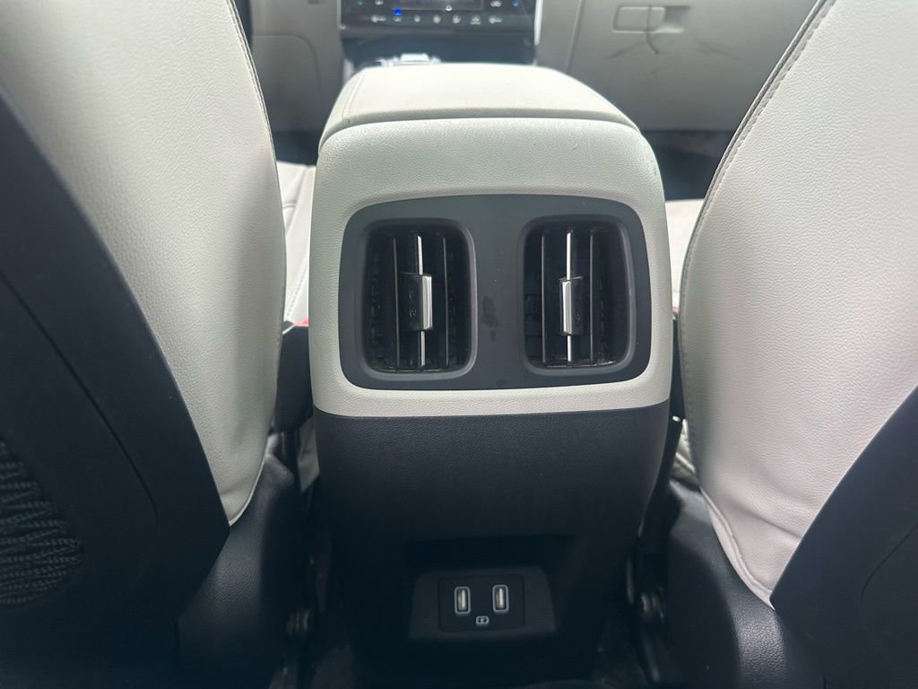 Used 2024 Hyundai Tucson Limited image 18