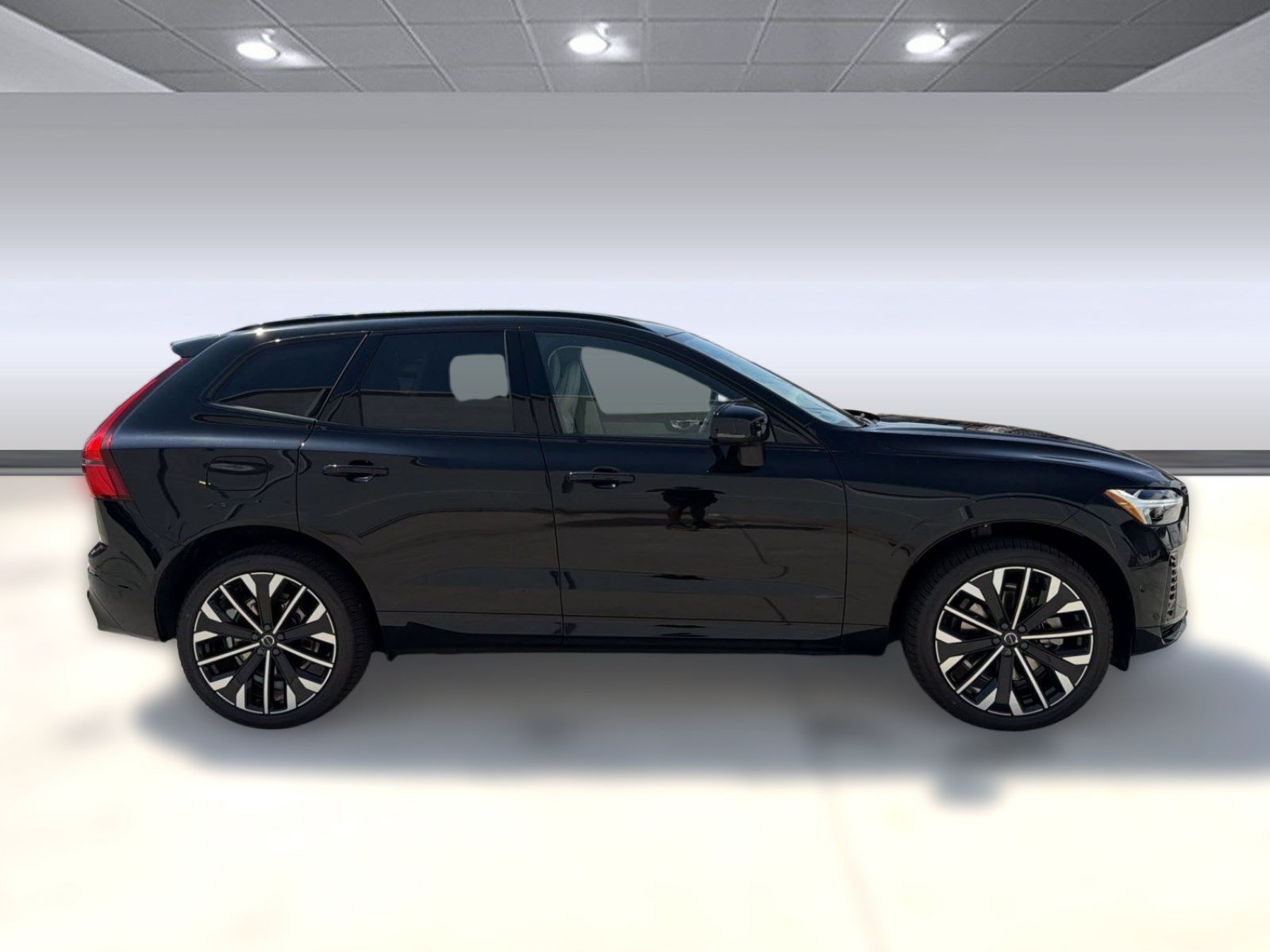 New 2026 Volvo XC60 T8 Ultra w/ Protection Package Premier AWD/4WD image 8