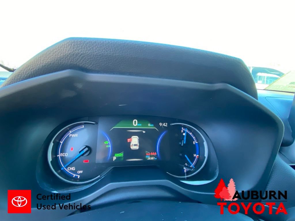 Certified 2025 Toyota RAV4 LE AWD/4WD image 35