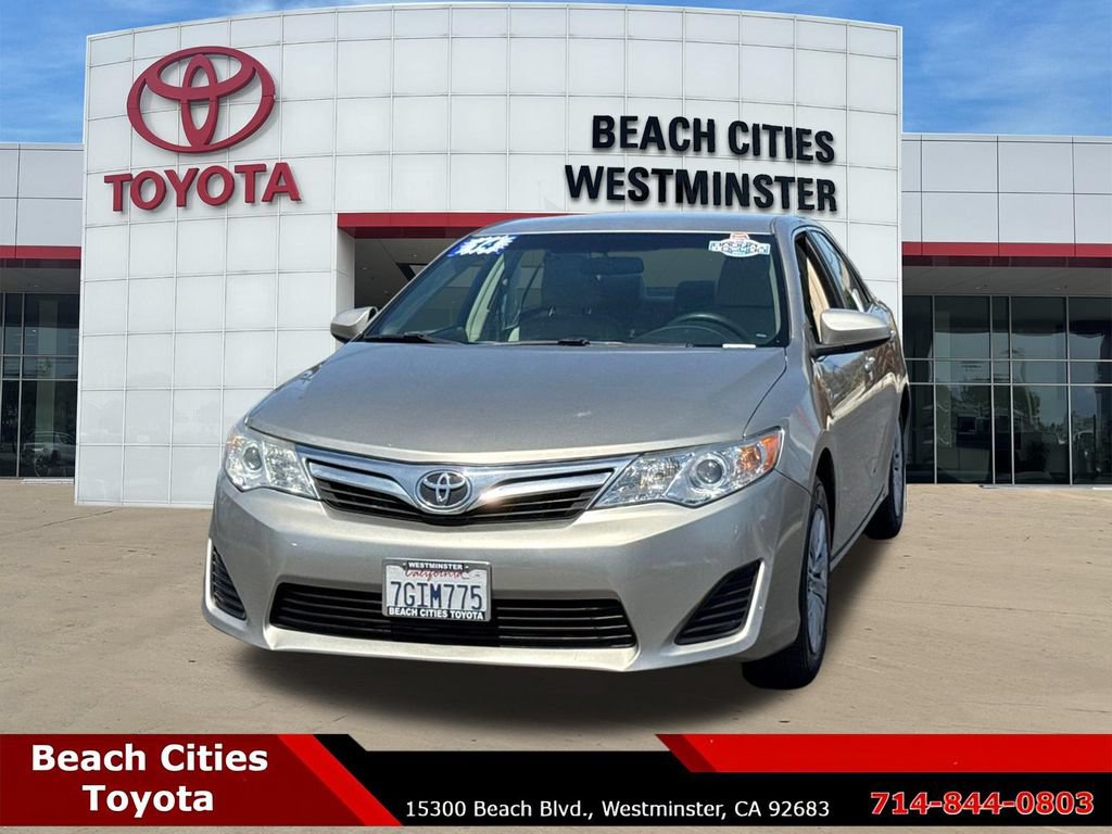 Used 2014 Toyota Camry LE FWD image 5