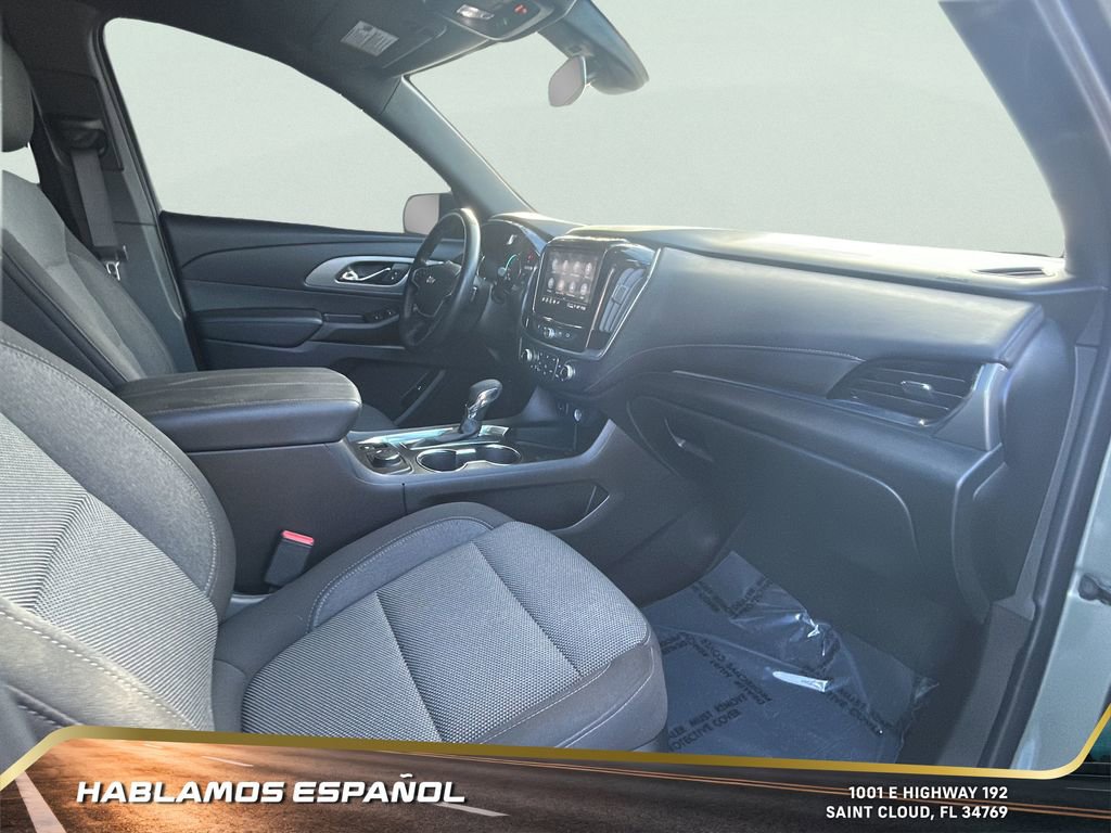 Used 2023 Chevrolet Traverse LT image 25