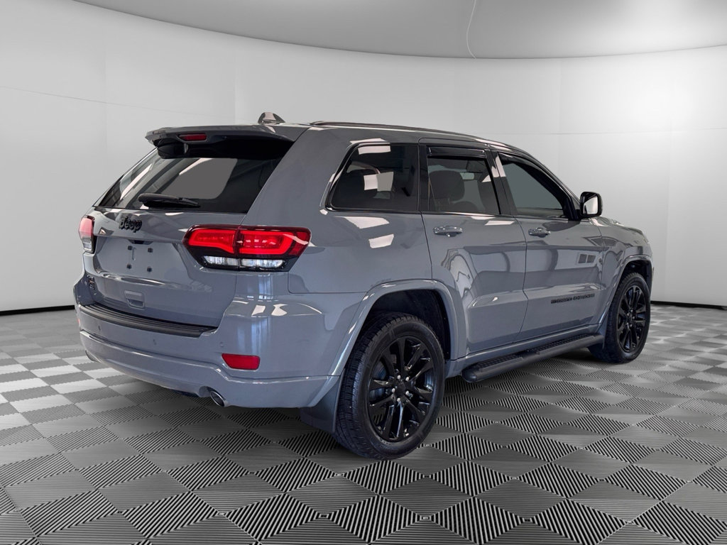 Used 2022 Jeep Grand Cherokee Laredo X AWD/4WD image 8