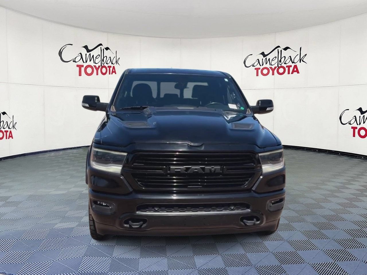 Used 2020 RAM 1500 Laramie AWD/4WD image 6
