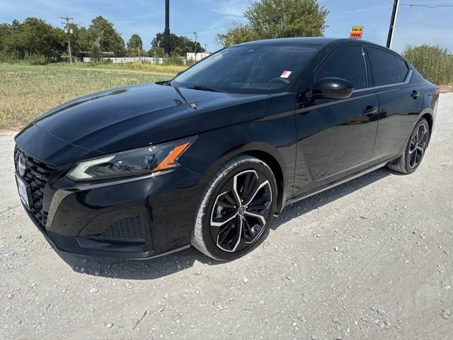Used 2024 Nissan Altima 2.5 SR FWD image 1