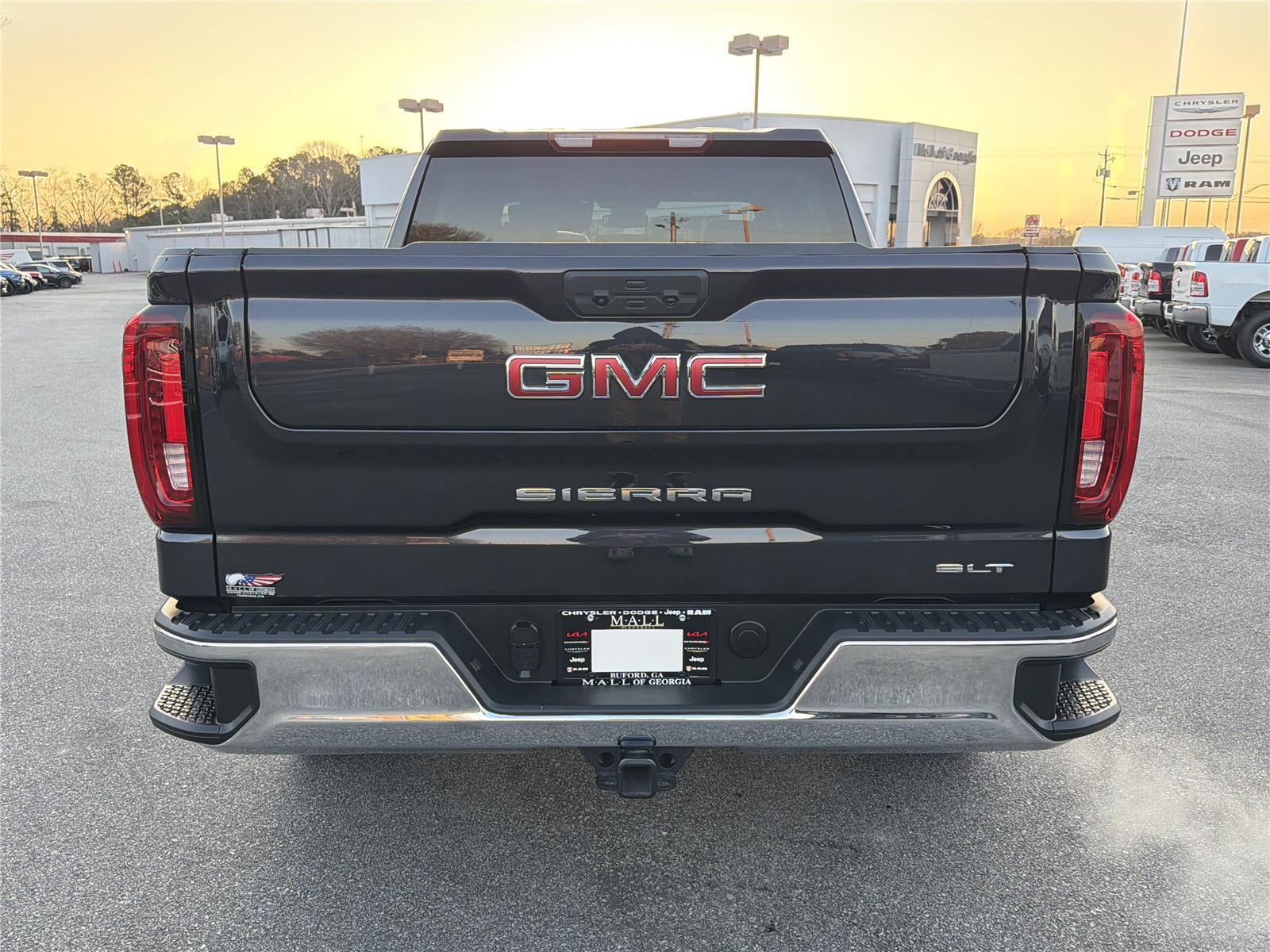 Used 2025 GMC Sierra 1500 SLT image 7