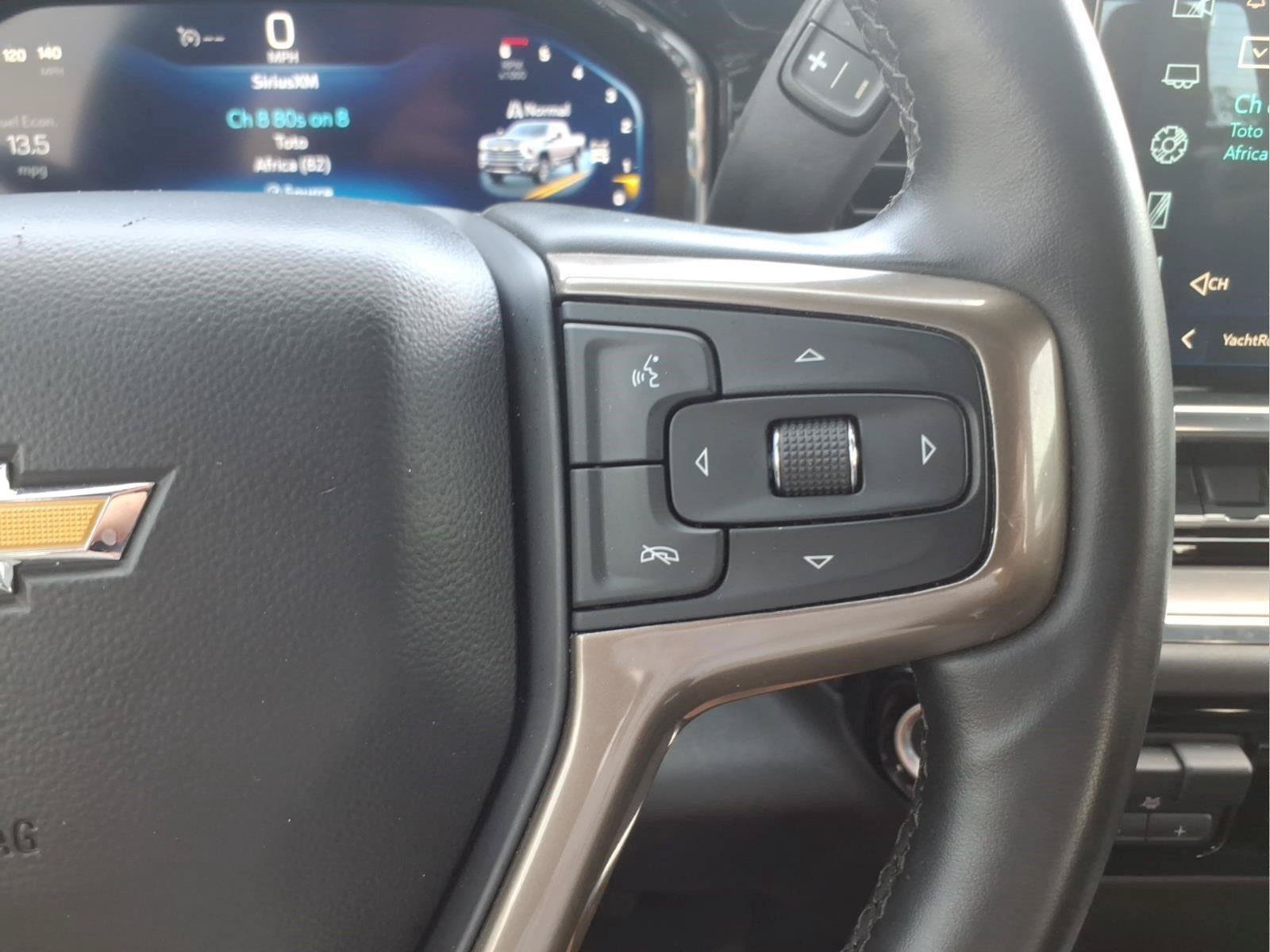 Used 2024 Chevrolet Silverado 2500 High Country w/ High Country Premium Package AWD/4WD image 22