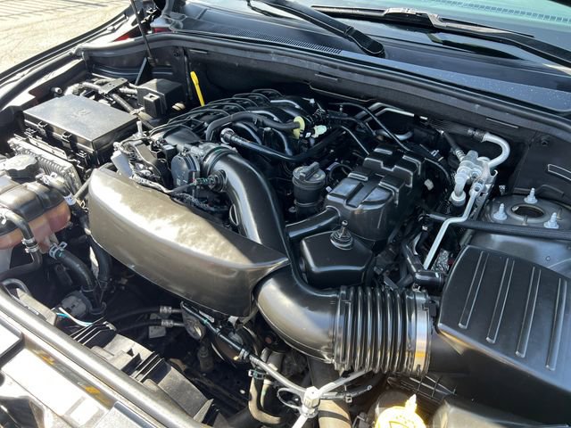 Used 2023 Dodge Durango SXT image 9