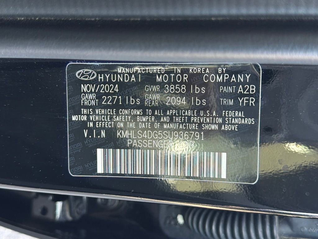 Used 2025 Hyundai Elantra SEL image 29