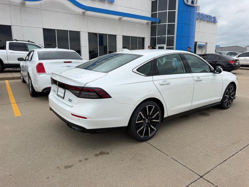 New 2026 Honda Accord Touring image 2