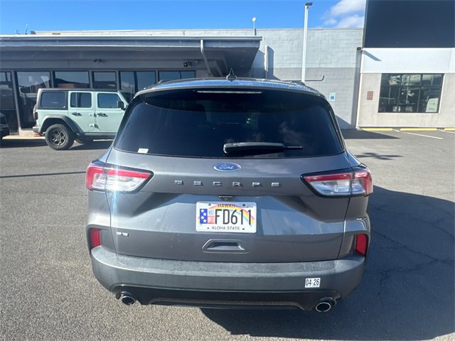 Used 2021 Ford Escape SE w/ SE Sport Appearance Package image 3