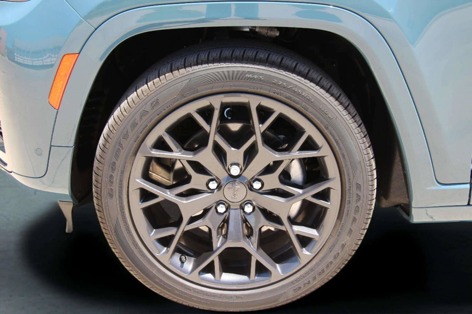 Used 2026 Jeep Grand Cherokee L Summit AWD/4WD image 13